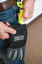 Load image into Gallery viewer, GLOVE CLIPS WITH BREAKAWAY